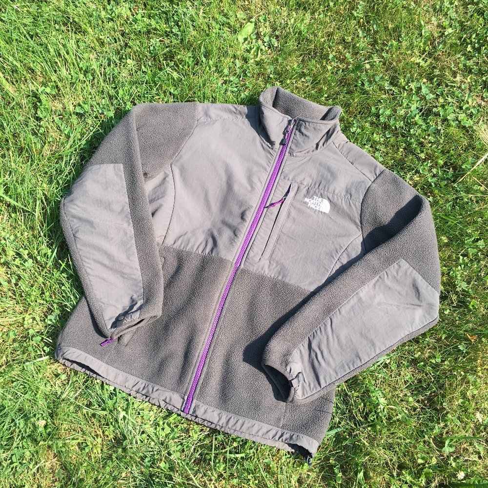 THE NORTH FACE Women's Grey/Purple Zip-Up Jacket